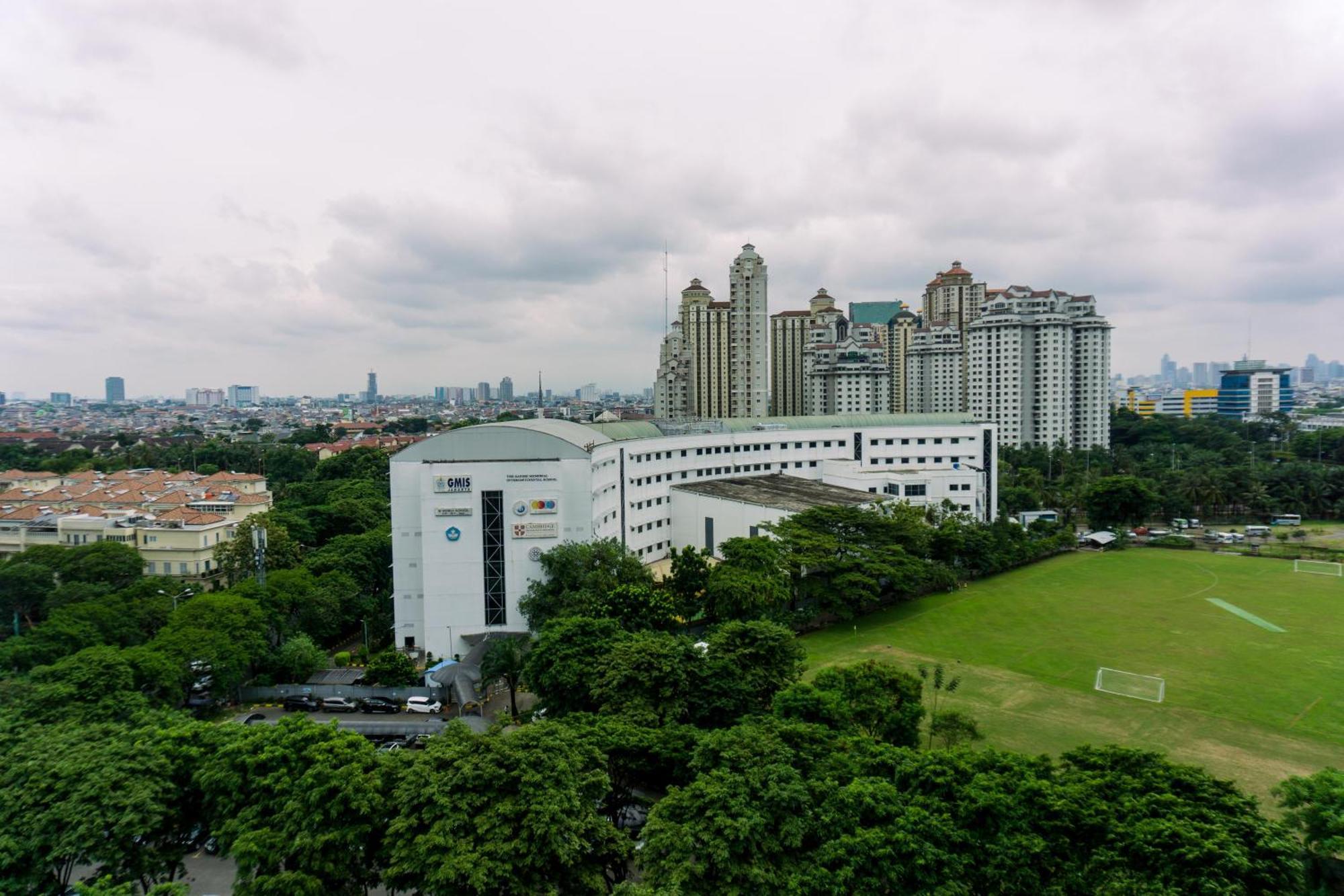 And Elegant 2br At Springhill Terrace By Travelio